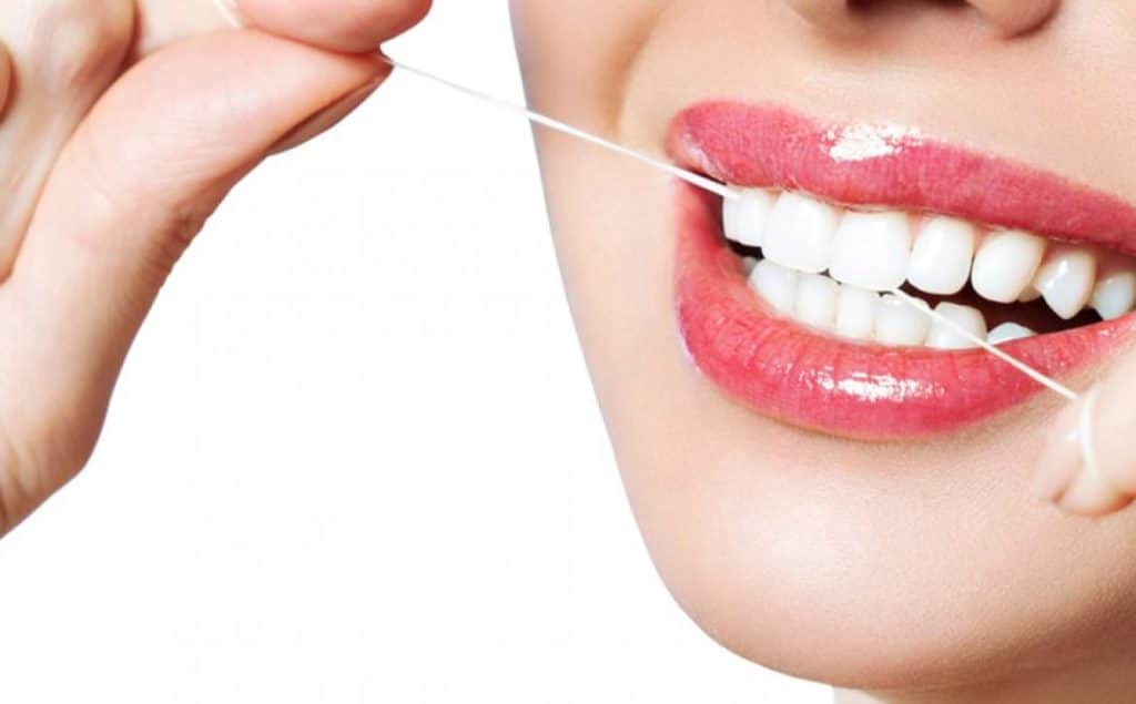 كيفية الوقاية من تسوس الأسنان الأمامية 