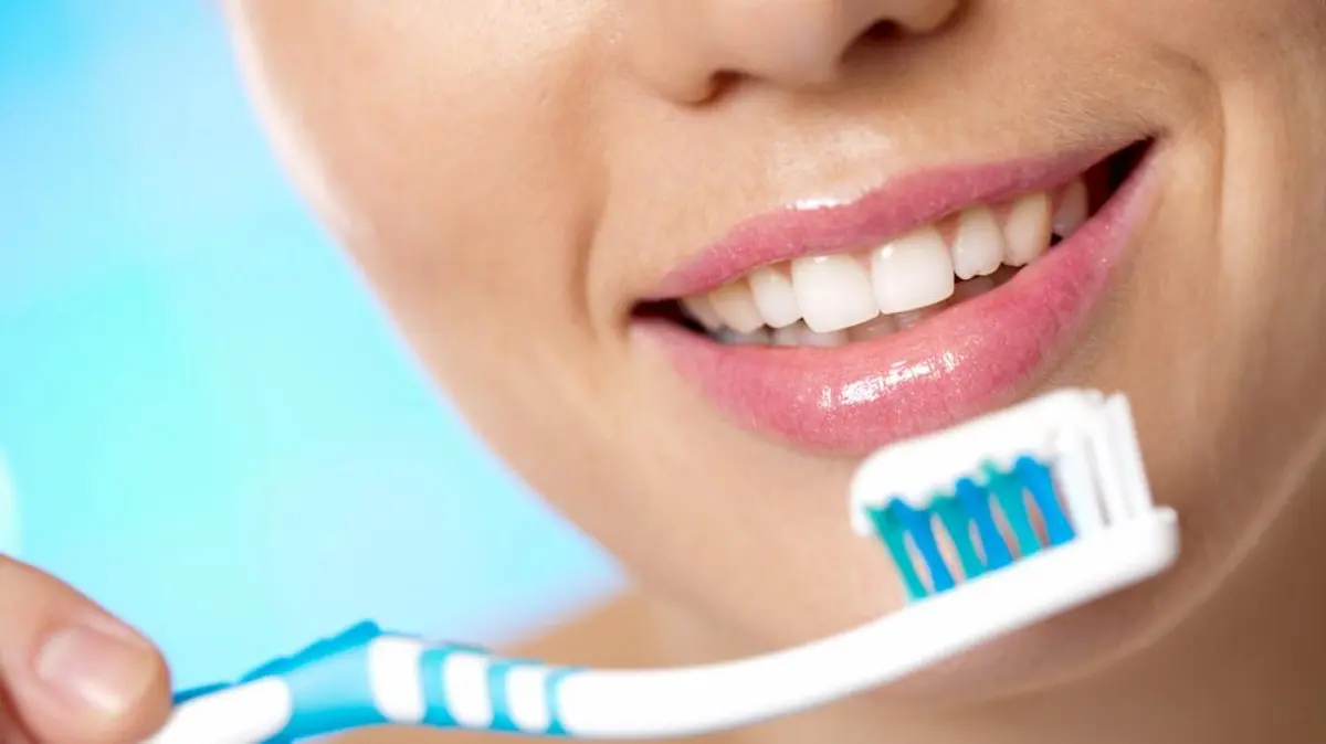 كيفيه الوقاية من اصفرار الاسنان 